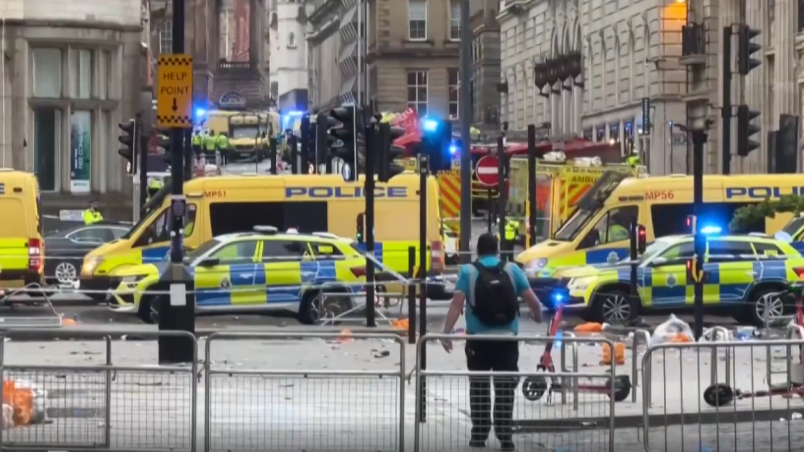 Descartan el terrorismo como móvil del atropello en Liverpool | Ver