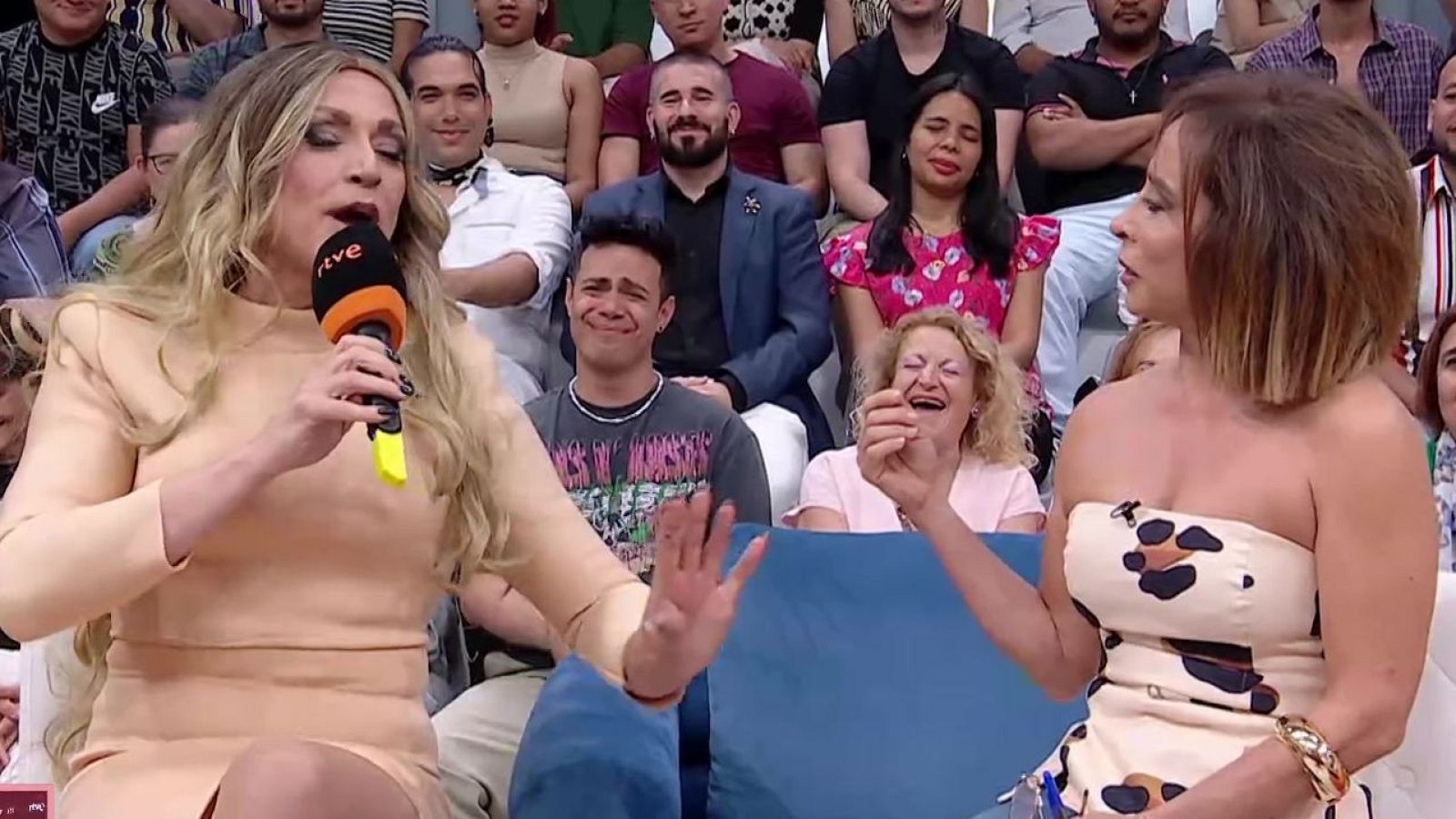 Melodiva, la imitación de Melody de Josep Ferré - La familia de la tele | Ver