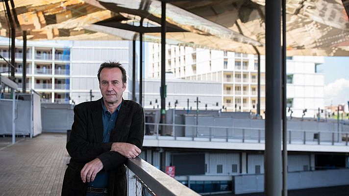 Página Dos - Marcos Giralt Torrente narra la vida de sus abuelos en 'Los ilusionistas'