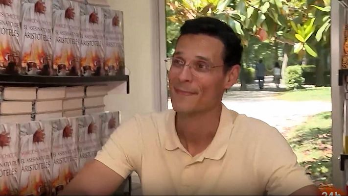 Diario 24 - Marcos Chicot 'asesina' a Aristóteles en su nueva novela