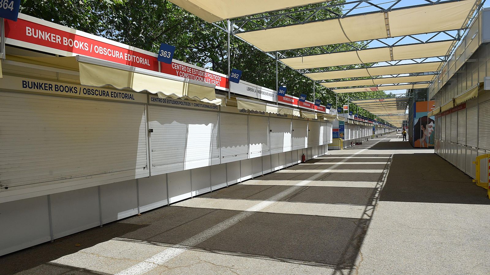 El escritor Fernando Aramburu lamenta el cierre de la Feria del Libro de Madrid - Informativo 24h | Ver