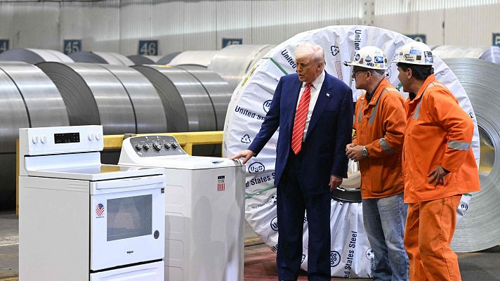 Telediario Fin de Semana - Trump no renuncia a su guerra comercial: subirá los aranceles al acero y al aluminio del 25% al 50%