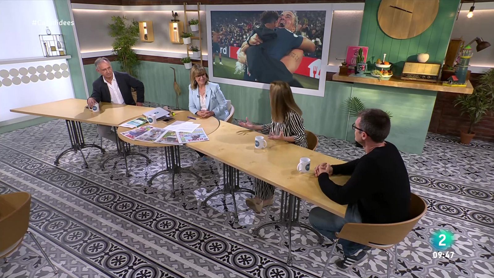 Gemma Nierga entrevista la portaveu parlamentària d'ERC. L'actor i director presenta el llibre '730 días'. I parlem amb David Borrell