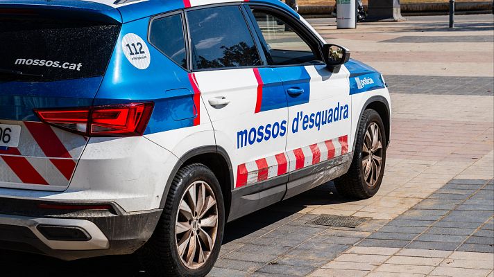 Telediario 1 - Asesinado un joven y en estado crítico su madre en un supuesto caso de violencia machista en Barcelona