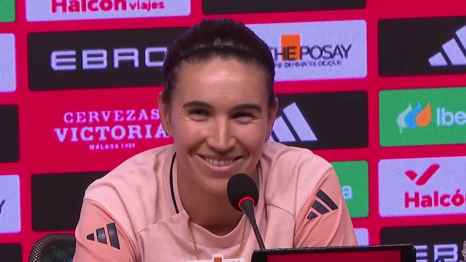 Mariona Caldentey: "Estoy feliz por volver a Barcelona" - UEFA Women's Nations League | Ver