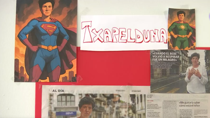 Telediario 1 - La hazaña de Fátima, auxiliar de residencia que logró reanimar a un bebé de solo un mes en pleno vuelo