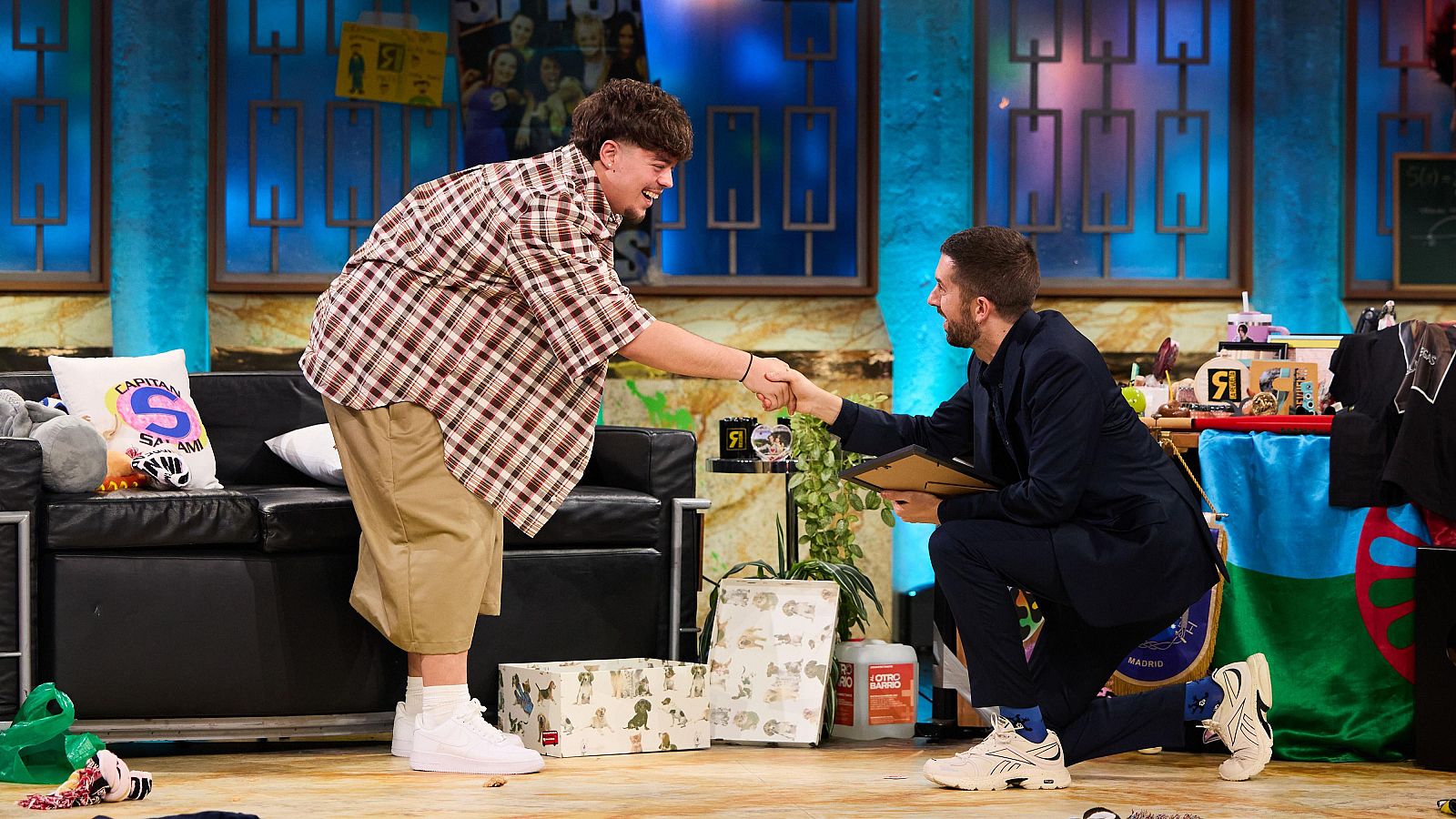 La Revuelta | ¡Primicia! Así suena 'Miami', nueva canción de Saiko - La Revuelta | Ver