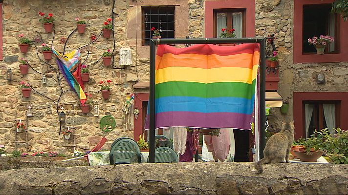 La tarde en 24h - La localidad cántabra de Barcenillas acoge la IV edición del AgrOrgullo para celebrar la diversidad en el medio rural