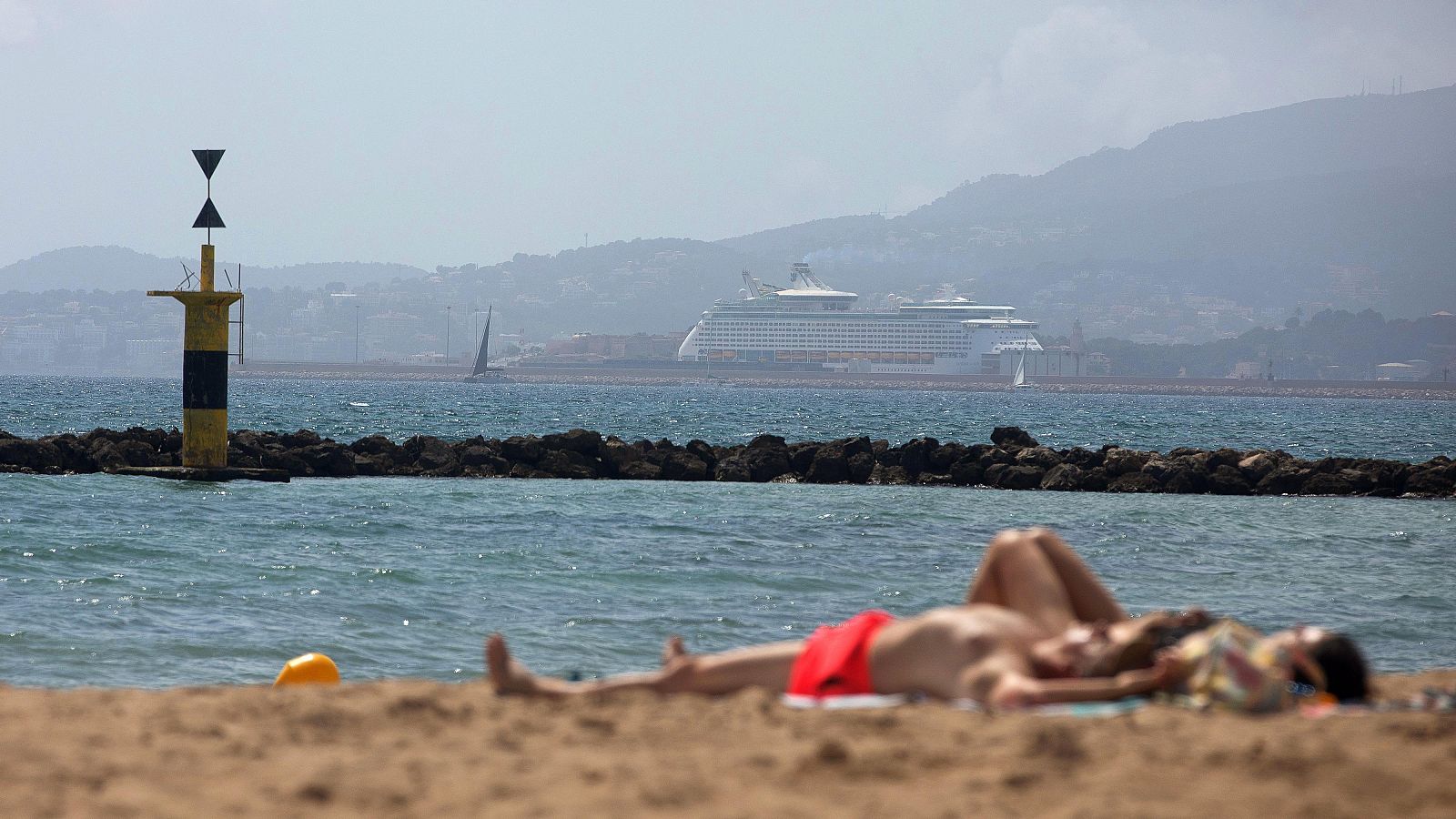 Tiempo estable y avisos por calor en el sur peninsular - Telediario Matinal | Ver