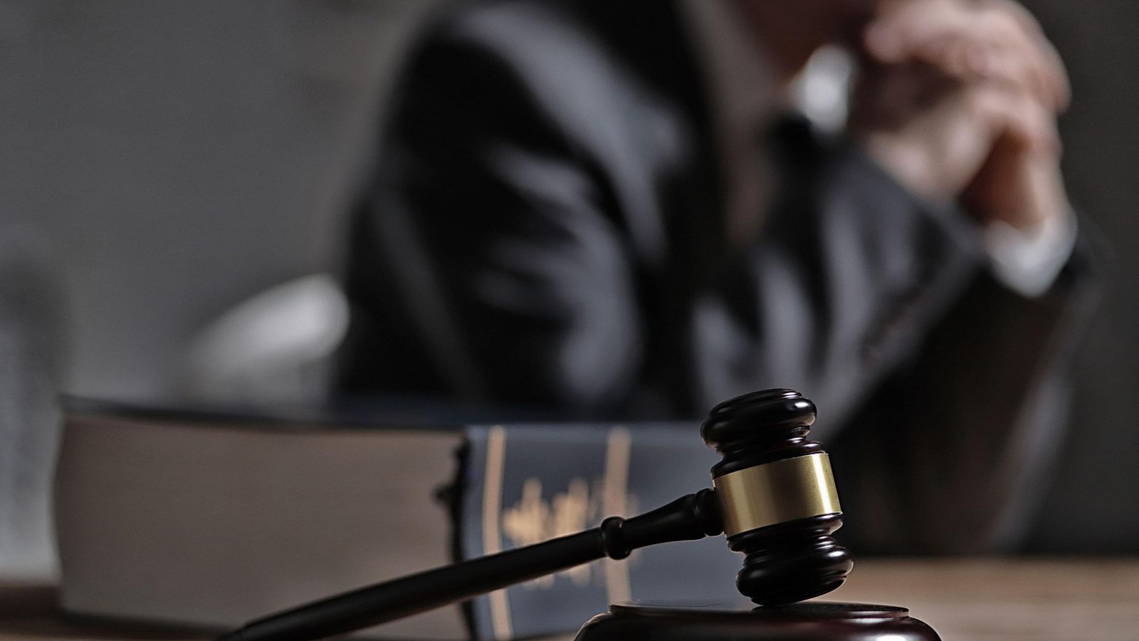 Polémica por la reforma del acceso a la carrera judicial | Ver