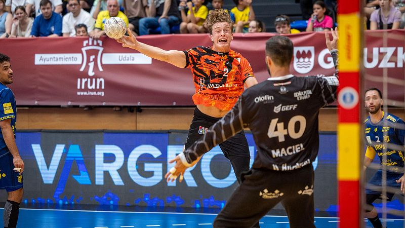 Segunda semifinal de balonmano: CD Bidasoa Irun 34-35 Ademar Len (resumen) - Balonmano | Ver