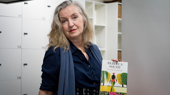 Rebecca Solnit pide pasos firmes por el clima y el feminismo en 'El camino inesperado'