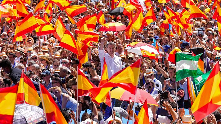 Telediario Fin de Semana - Feijóo pide elecciones en su sexta manifestación en Madrid contra el Gobierno