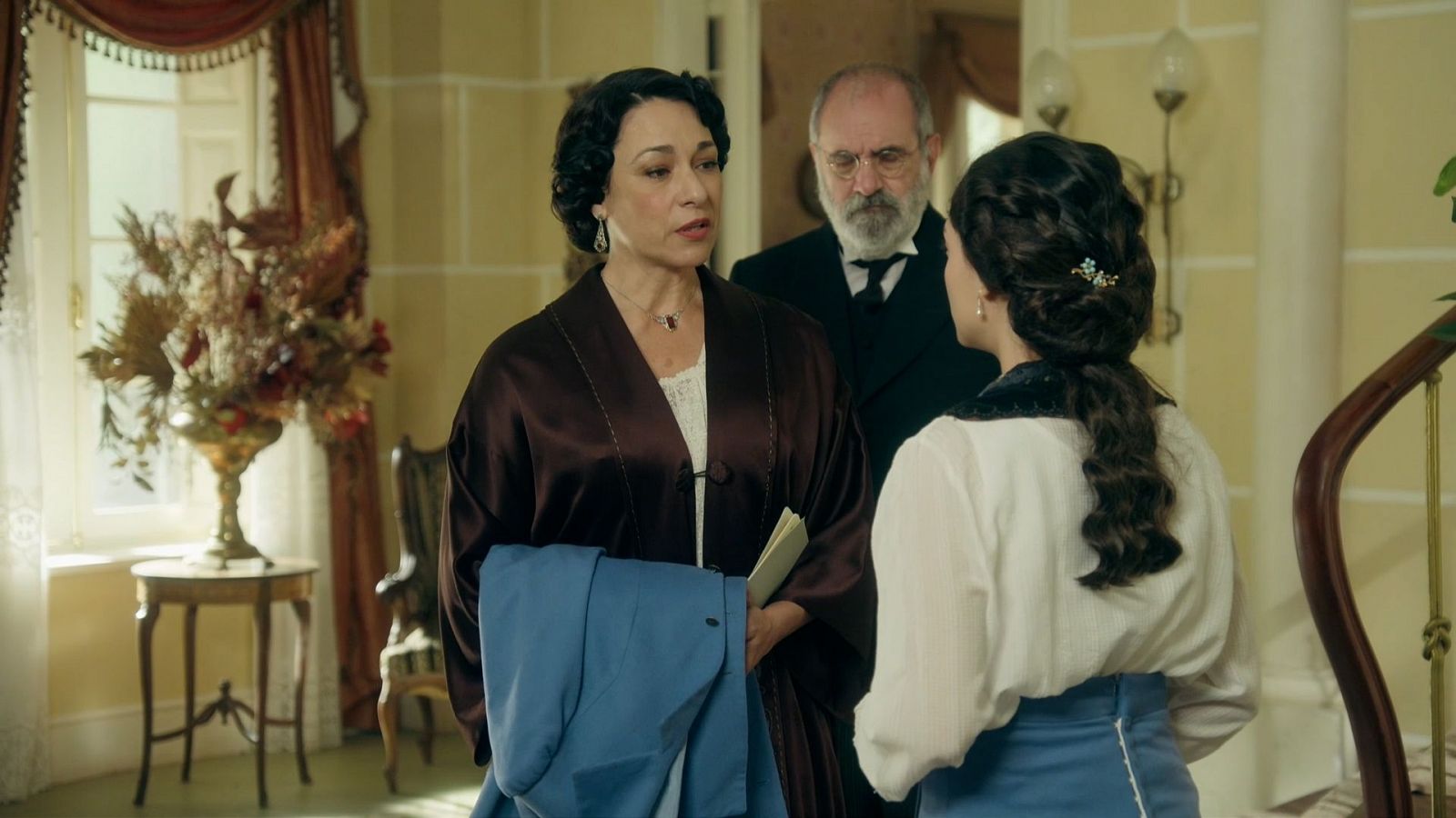 Leocadia expulsa a Ángela de La Promesa