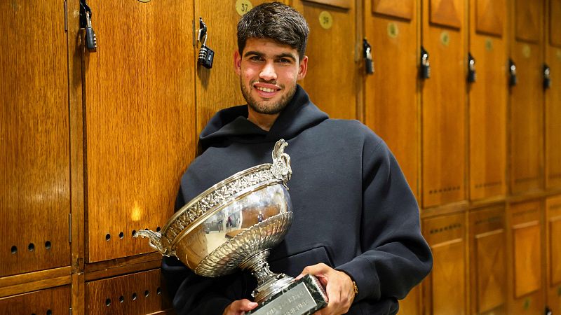 La fiesta de Alcaraz tras vencer en Roland Garros - Los Deportes de La1 | Ver