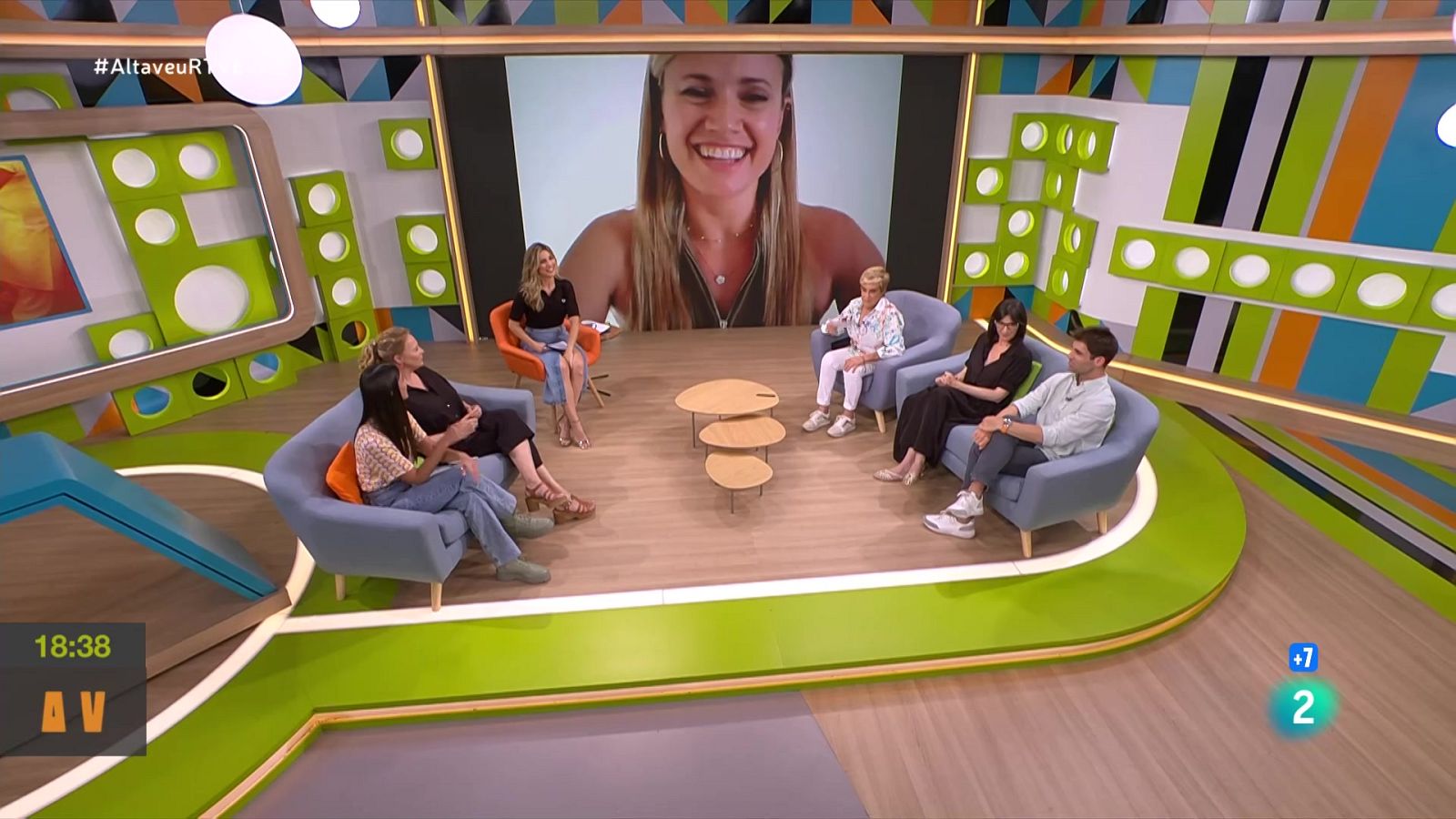 Conflicte veïnal, armes blanques i Pau Donés - L'Altaveu - L'altaveu | Veure