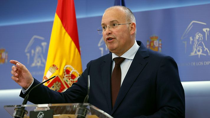 Telediario 1 - El PP y otras formaciones piden la comparecencia de Sánchez en el Congreso ante su "fuga permanente"