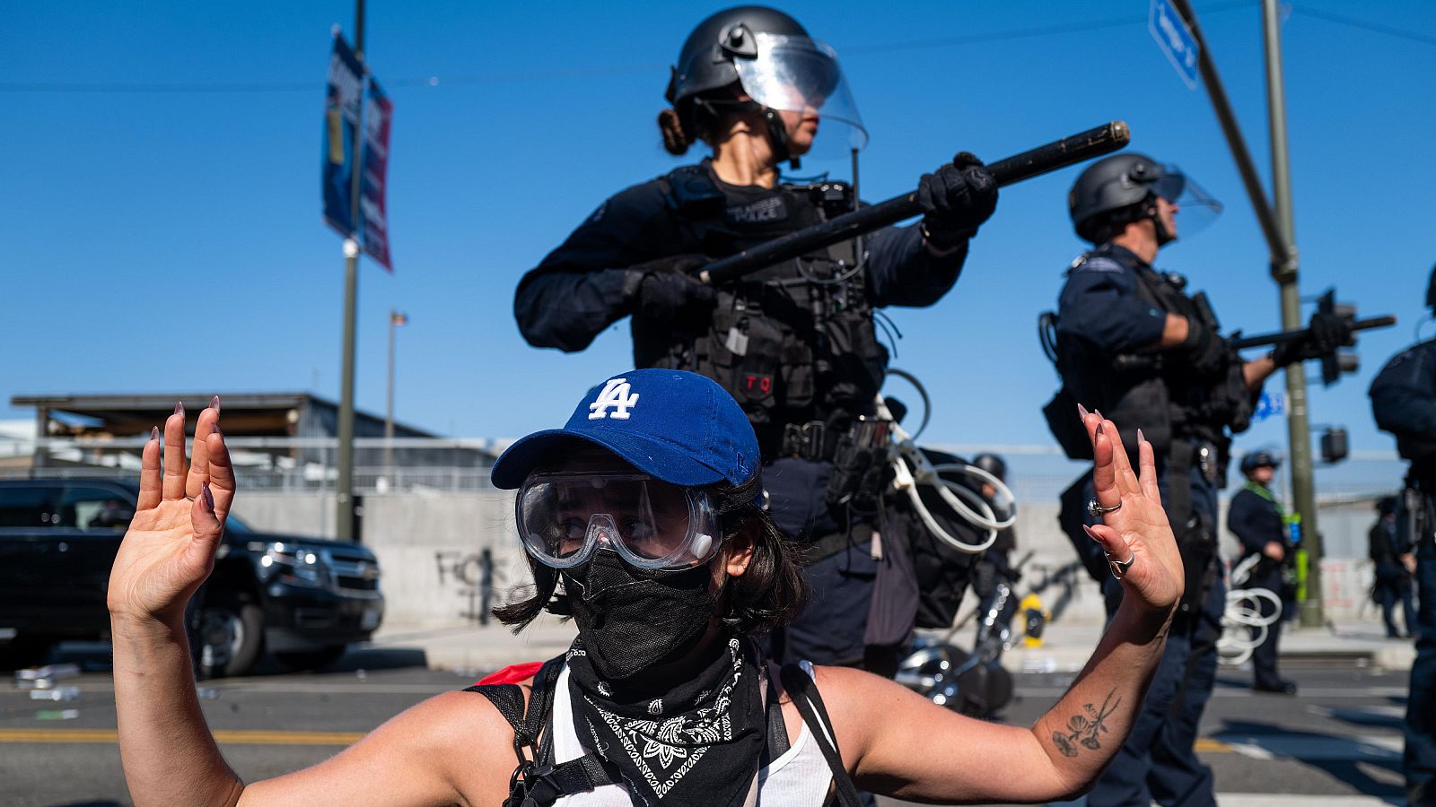 Trump despliega a las unidades para provocar a la gente - La tarde en 24h | Ver