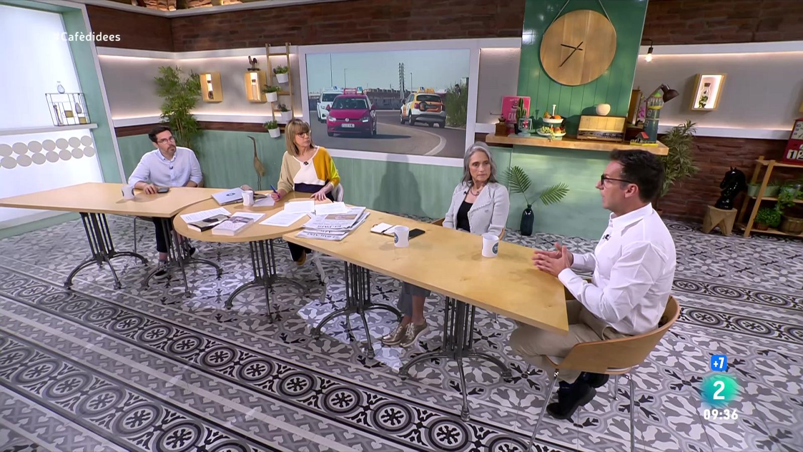 Embús a l'examen pràctic de conduir: què està passant?