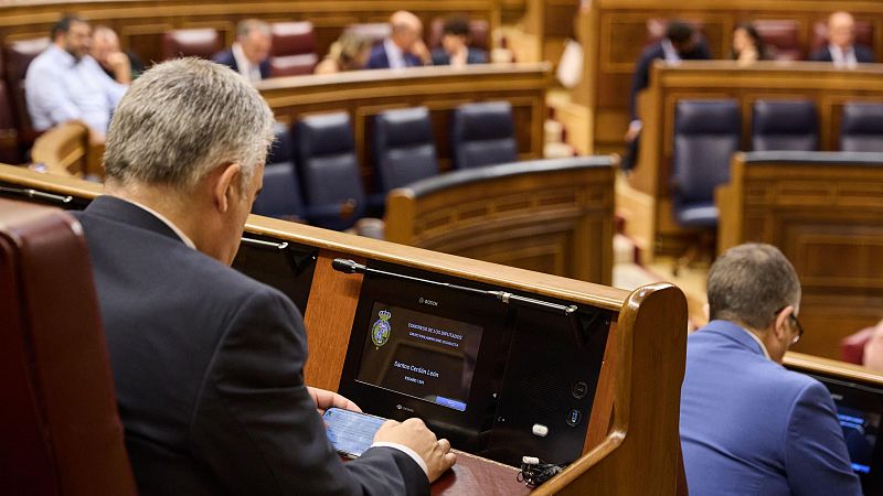La UCO señala a Cerdán como gestor en comisiones percibidas por Ábalos y Koldo - Telediario 1 | Ver