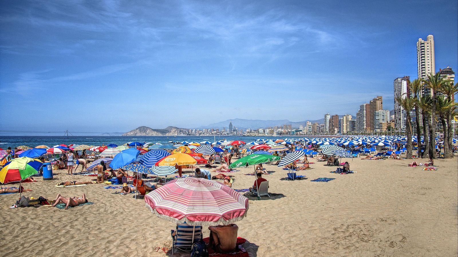 Irse de vacaciones, cada vez más caro - Telediario 1 | Ver