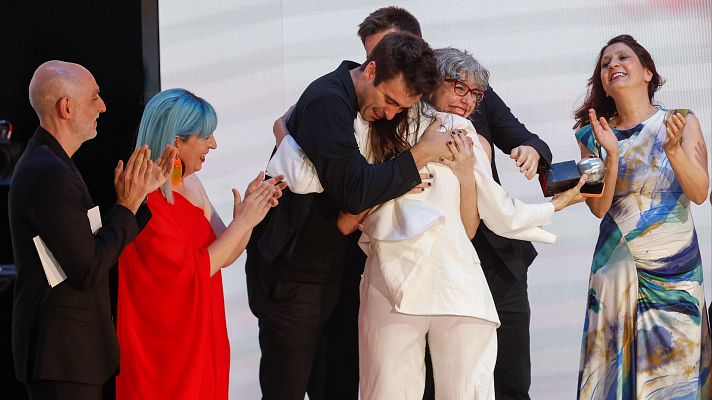 Telediario 1 - Premios Max 2025: 'Casting Lear' se convierte en el mejor espectáculo y 'Afanador' destaca con cinco galardones