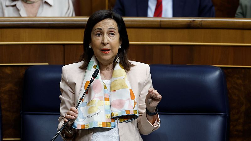 Robles confirma la llegada de bombarderos de EE.UU. a las bases de Morón y Rota - Informativo 24h | Ver