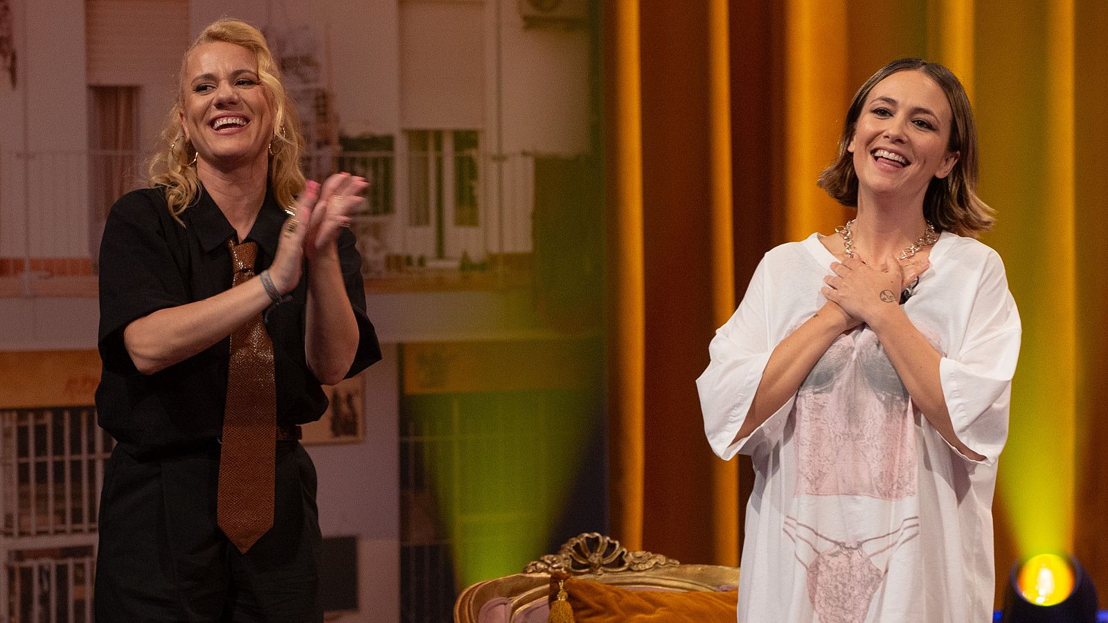Al cielo con... Rigoberta Bandini y Dulceida - Al cielo con ella | Ver