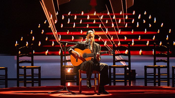 Futuro imperfecto - María Peláe versiona “Yo vengo a ofrecer mi corazón”