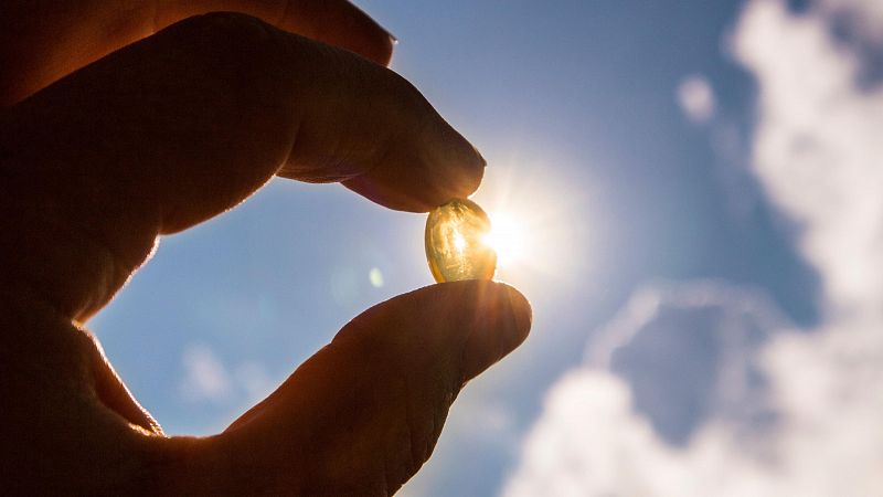 ¿Tomamos demasiada vitamina D? - Telediario 1 | Ver