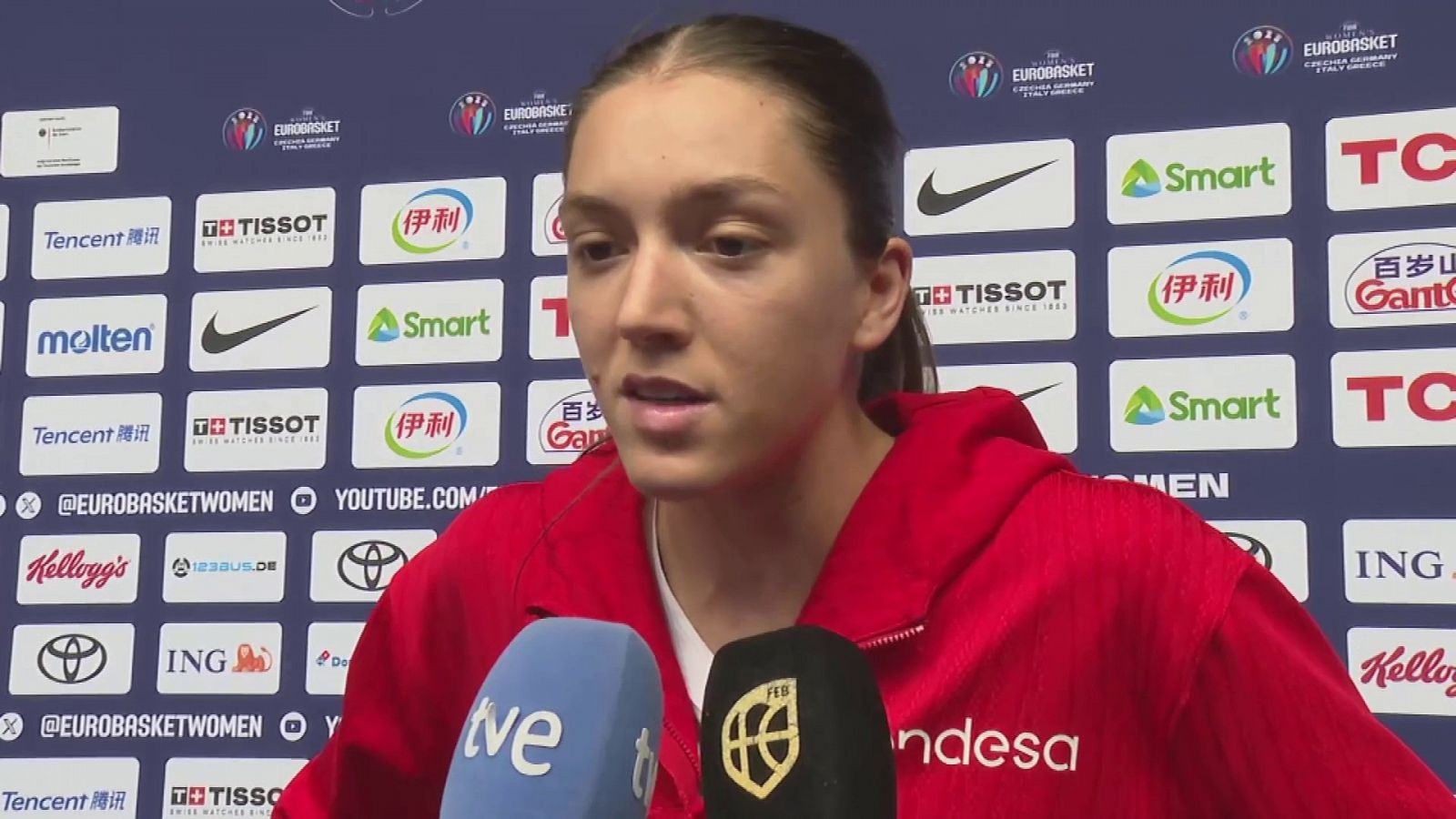 Helena Pueyo e Iyana Martín: "Las jóvenes tenemos muchas ganas" - Baloncesto en RTVE | Ver