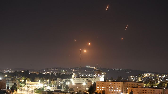 Telediario 2 - La capacidad militar de Irán e Israel: "Un búfalo contra una avispa"