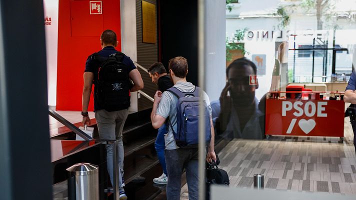 La UCO entra en Ferraz y en el ministerio de Transportes para clonar los correos de Cerdán y Ábalos | Ver