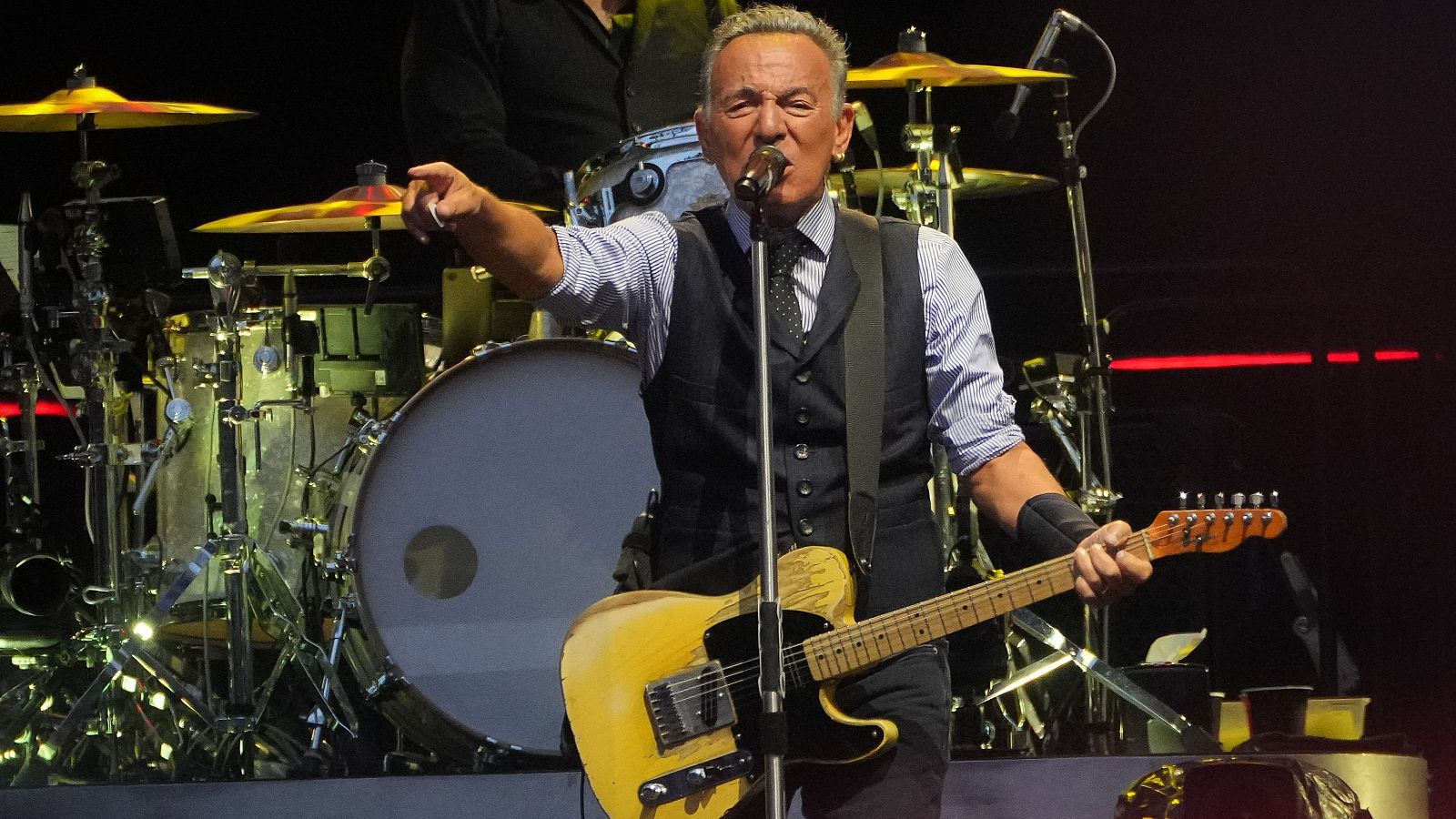 Bruce Springsteen invoca al poder de la música en San Sebastián - Fin de semana 24h | Ver