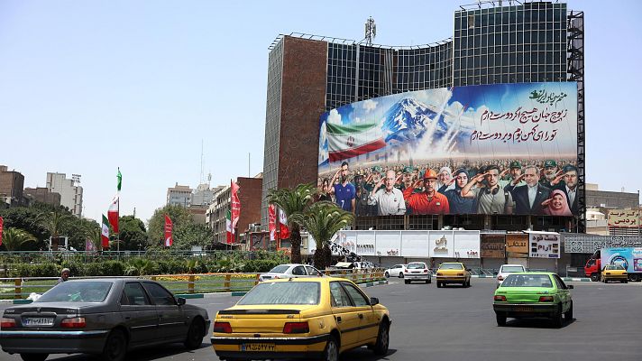 Telediario 2 - Teherán anochece vacía ante la huida masiva de iraníes tras los ataques estadounidenses