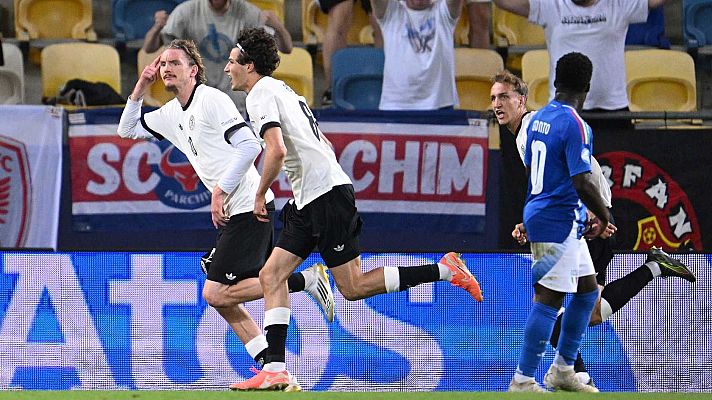 Fútbol - Rohl acaba con la resistencia italiana en la prórroga y mete a Alemania en las semis