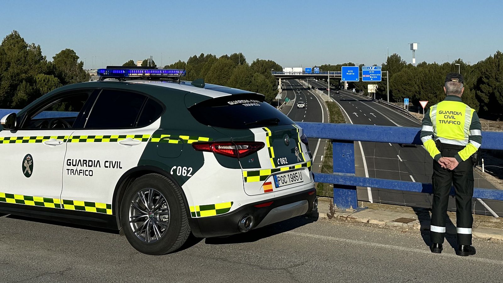 Los nuevos robos: en aparcamientos de centros comerciales y cajeros automáticos - Mañaneros 360 | Ver