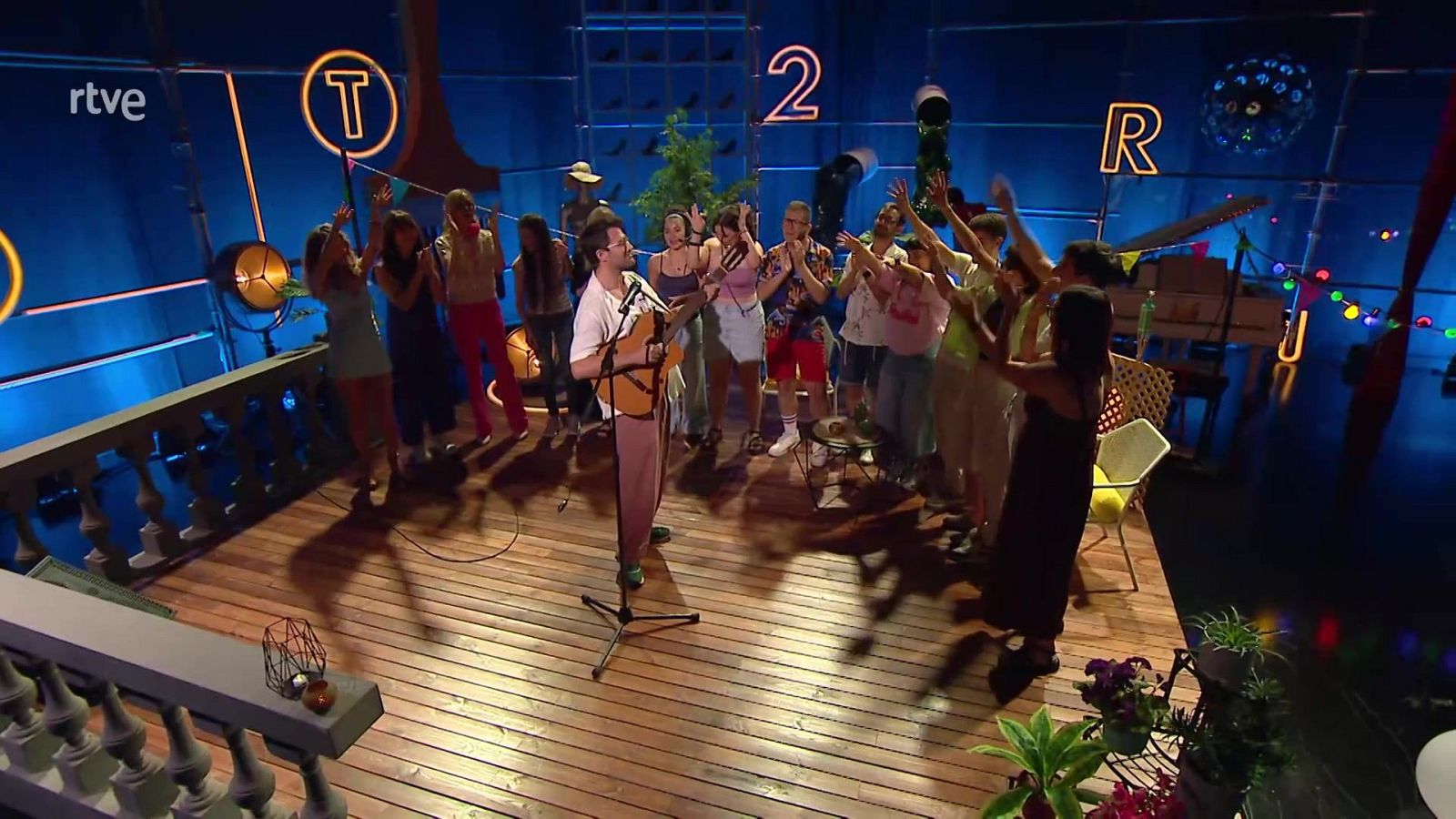 Culturas 2 - Fiesta final de temporada y Guillem Roma - Culturas 2 | Ver