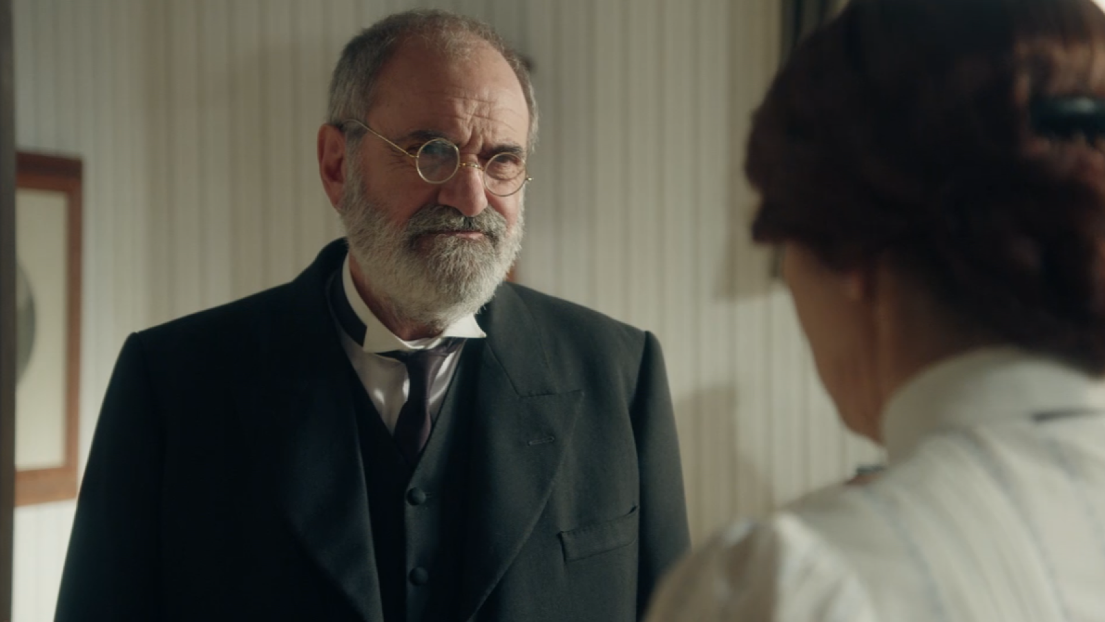 La Promesa: Rómulo pide matrimonio a Emilia - La promesa | Ver