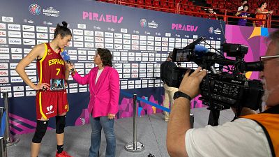 Alba Torrens: "La energa de Iyana, especial e ilusionante" - Baloncesto en RTVE | Ver