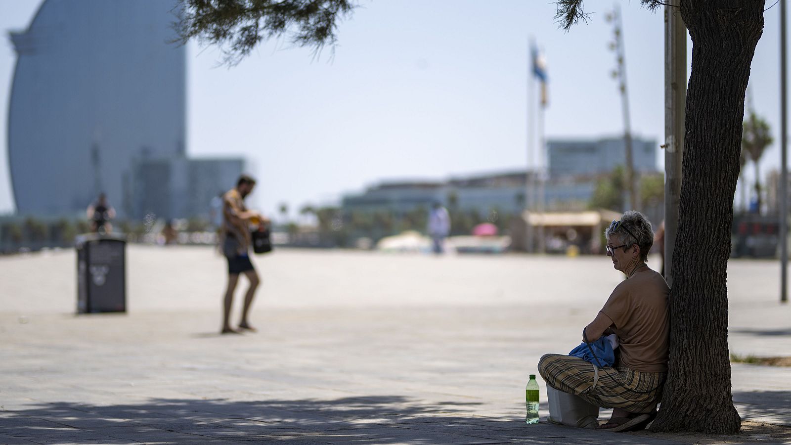 Primera ola de calor del verano el fin de semana del 27 de junio - Telediario Matinal | Ver