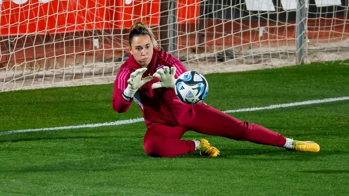 Los Deportes de La1 - Cata Coll, baja en el primer entrenamiento de España en Suiza previo a la Eurocopa