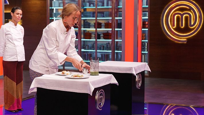 MasterChef - Bea le dedica a su madre su entrante en el duelo final de MasterChef 13