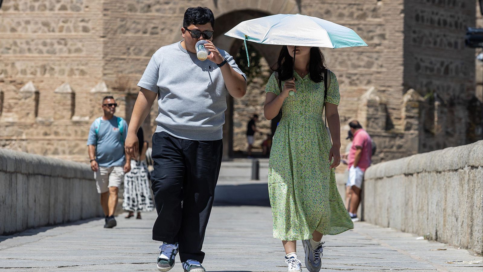 Continúa la ola de calor en España, con las temperaturas al alza | Ver