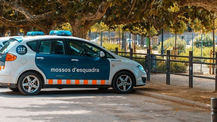 Muere un niño tras quedar encerrado en el interior de un coche en Tarragona | Ver