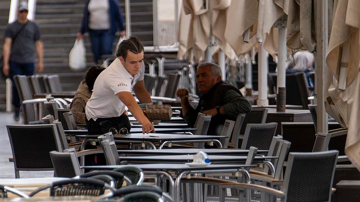 Telediario 1 - Los jóvenes deberán trabajar hasta los 71 años para alcanzar la pensión íntegra, según un estudio