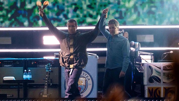 Telediario Fin de Semana - Oasis pone fin a 16 años de silencio con su regreso a los escenarios en Cardiff
