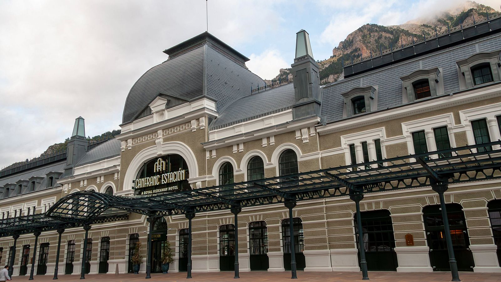 Edificios que vuelven a la vida | Ver