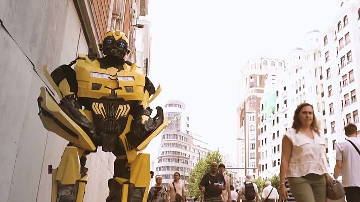 Un día con Sergio, estatua viviente en el centro de Madrid | Ver