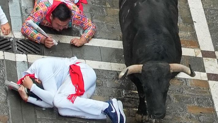 San Fermín - Seis trasladados por contusiones en el primer encierro